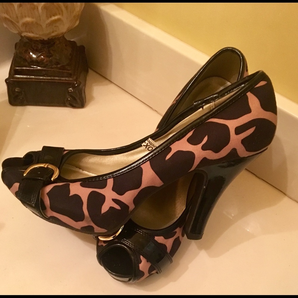 Hardly Worn Peep Toe Animal Print Heels